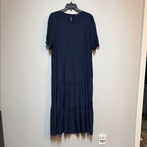 Chic Navy Midi Dress